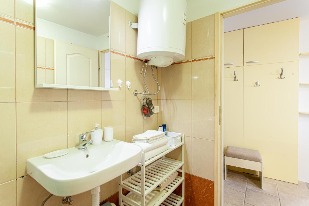 Room M Đảo Đảo Cres Ngoại thất bức ảnh